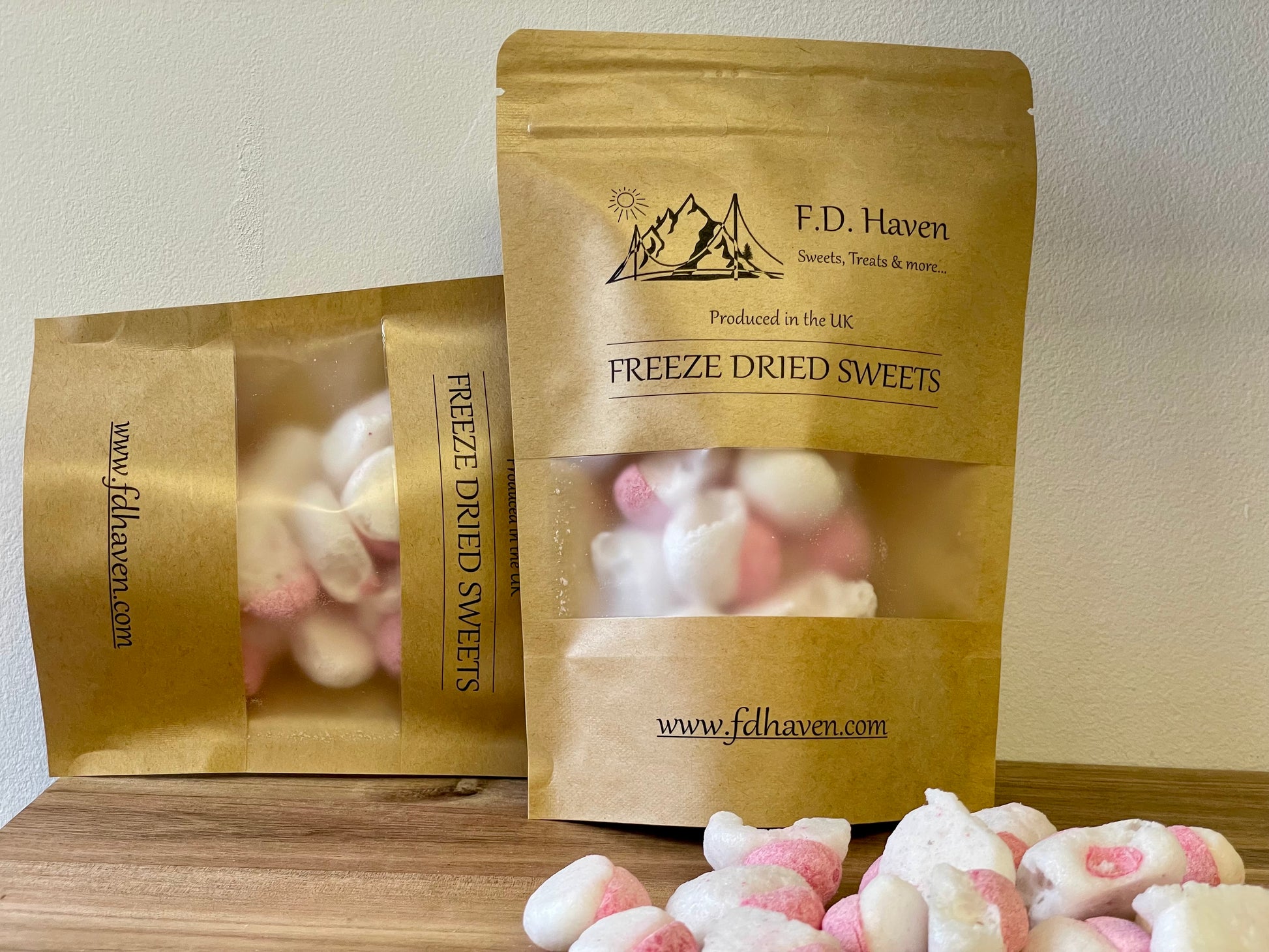 Strawberry Clouds, freeze dried sweets, strawberry bonbon